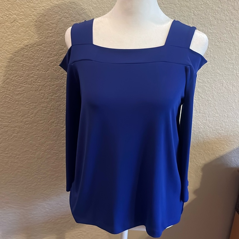 Chicos women’s top.  EUC